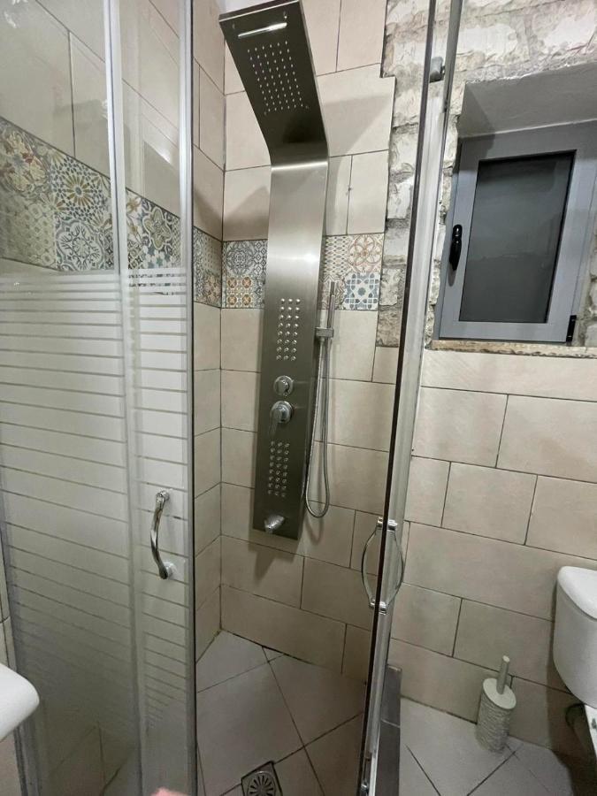 Stone Maisonettes Aigio Dış mekan fotoğraf