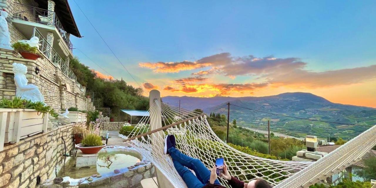 Stone Maisonettes Aigio Dış mekan fotoğraf